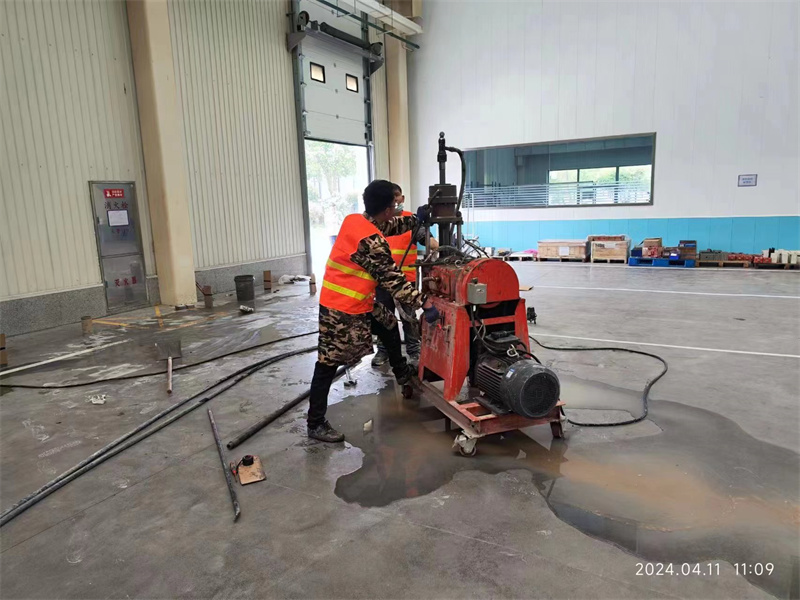 郾城厂房地面下沉塌陷注浆加固施工